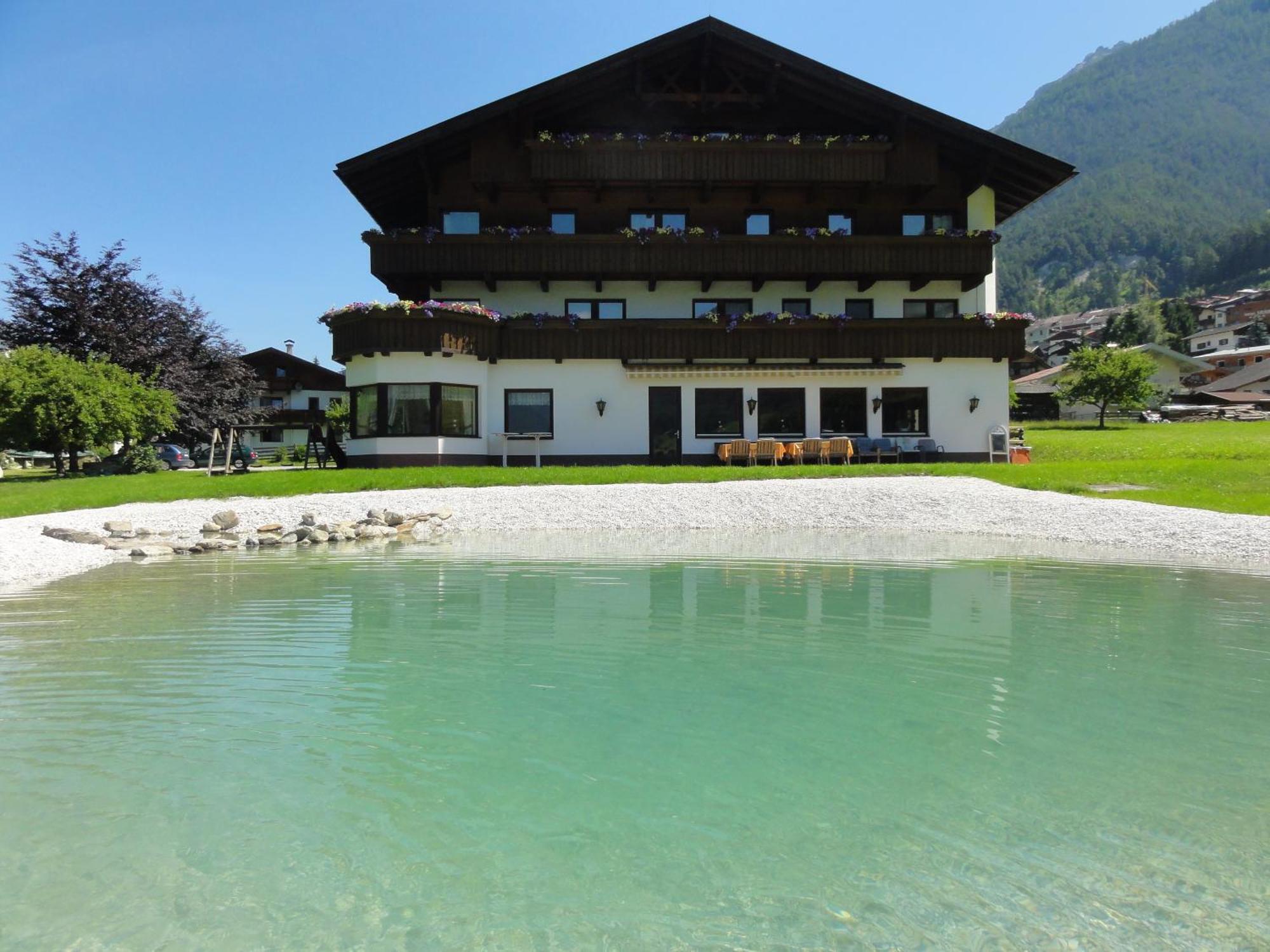 Hotel Steuxner Neustift im Stubaital Bagian luar foto